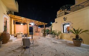 Skandalis Traditional Suites