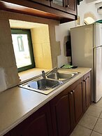 Skandalis Traditional Suites