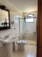 Skandalis Traditional Suites