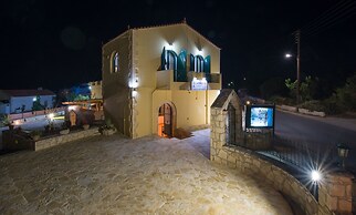 Skandalis Traditional Suites