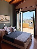 Skandalis Traditional Suites