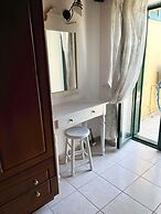 Skandalis Traditional Suites