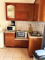 Skandalis Traditional Suites