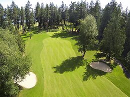 Rowena's Inn On The River