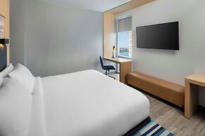 Aloft by Marriott Tampa Downtown