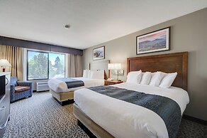 The Pine Lodge on Whitefish River