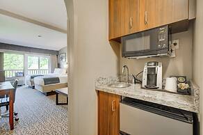 The Pine Lodge on Whitefish River