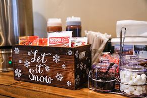 The Pine Lodge on Whitefish River