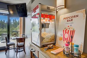 The Pine Lodge on Whitefish River