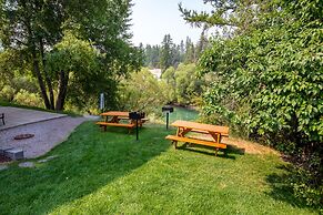 The Pine Lodge on Whitefish River