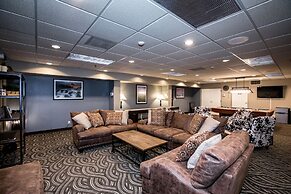 The Pine Lodge on Whitefish River