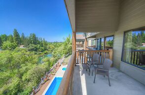 The Pine Lodge on Whitefish River