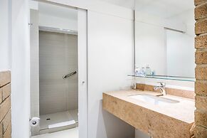 Viaggio Teleport Suites