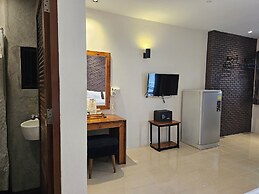 Dfeel House