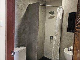 Dfeel House