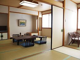 Ayaha Lakeside Hotel