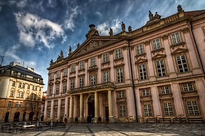 Felicity Garni Hotel