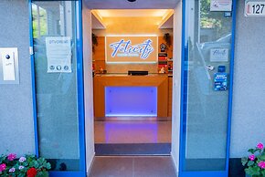 Felicity Garni Hotel