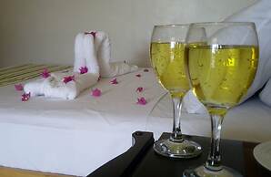 Golden Arrow Inn
