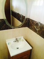 Golden Arrow Inn