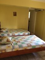 Golden Arrow Inn