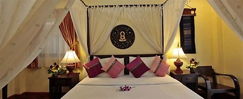 Coral Hotel Bangsaphan