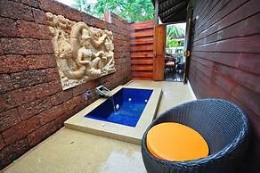 Coral Hotel Bangsaphan