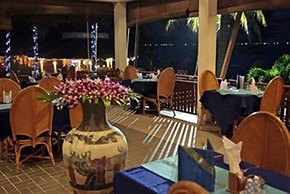 Coral Hotel Bangsaphan