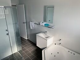 Huskisson Beach Motel