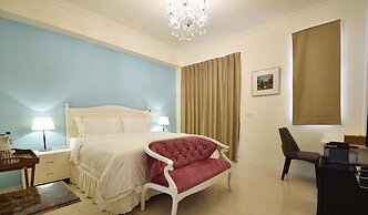 Summer Moonlight Vacation House