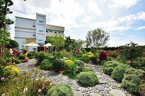 Summer Moonlight Vacation House