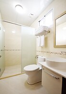 Summer Moonlight Vacation House