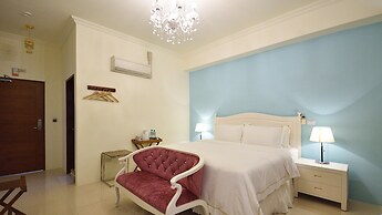 Summer Moonlight Vacation House