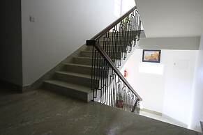 Rama Inn Boutique Home