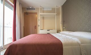 Hostal La Lonja