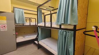 On My Way Taipei Youth Hostel