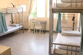 On My Way Taipei Youth Hostel