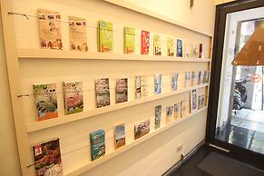 On My Way Taipei Youth Hostel