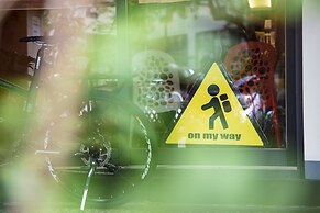 On My Way Taipei Youth Hostel