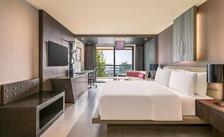 Hilton Bangkok Suvarnabhumi Golf Resort & Spa