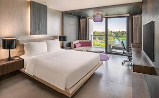 Hilton Bangkok Suvarnabhumi Golf Resort & Spa