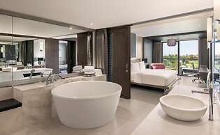 Hilton Bangkok Suvarnabhumi Golf Resort & Spa