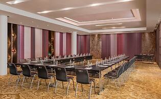 Hilton Bangkok Suvarnabhumi Golf Resort & Spa