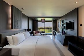 Hilton Bangkok Suvarnabhumi Golf Resort & Spa