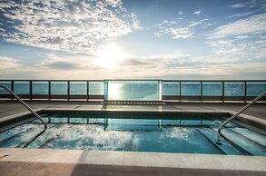 Churchill Suites Monte Carlo Miami Beach