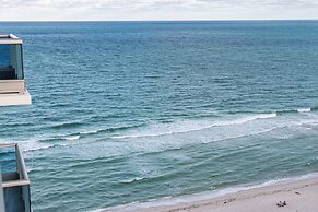 Churchill Suites Monte Carlo Miami Beach