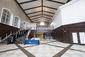 Hillsdale College Dow Hotel and Conference Center