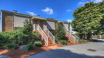 Airport Tourist Village Melbourne