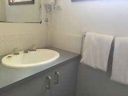 Airport Tourist Village Melbourne