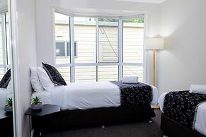 Airport Tourist Village Melbourne